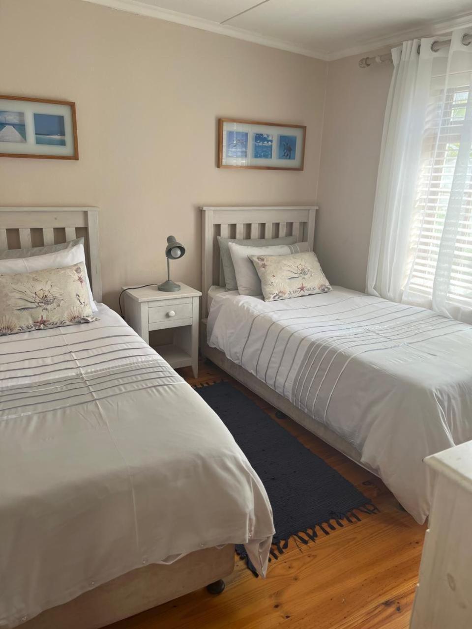 At Sta-Plus Guest House Port Elizabeth Eksteriør bilde