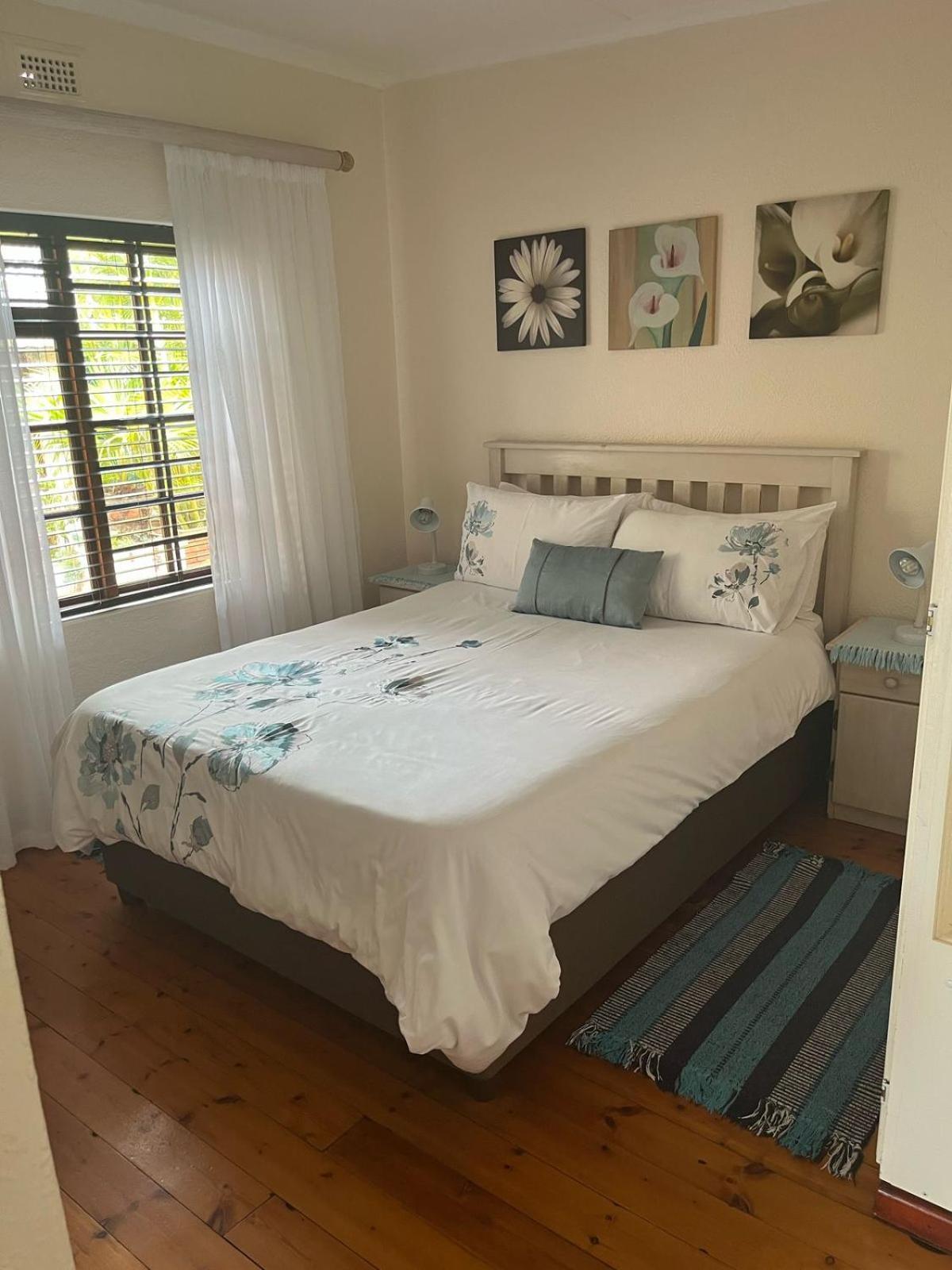 At Sta-Plus Guest House Port Elizabeth Eksteriør bilde